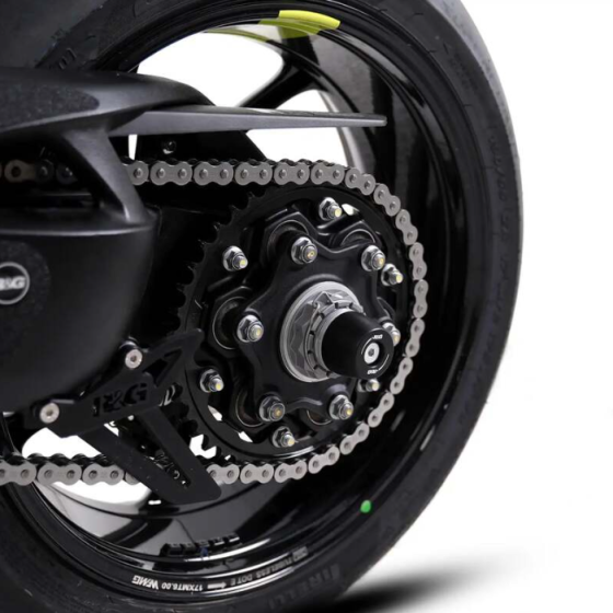 Краш тапи за ост R&amp;G RACING Swingarm Protection Triumph Speed Triple 1200 RS 21-26 / RR 22-25