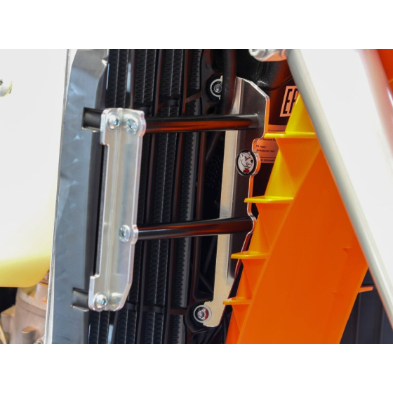 Подпора за радиатор AXP RACING EXC/F 24- BK AX1720