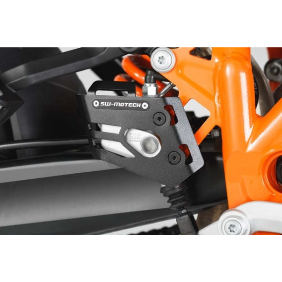 Протектор спирачна помпа SW-MOTECH GUARD BRAKE CYLINDER ADVENTURE 990