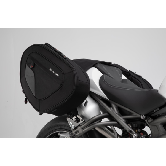 Комплект чанти за седалка SW-MOTECH BLAZE H SADDLEBAG SET SPEED TRIPLE 1050 S ABS