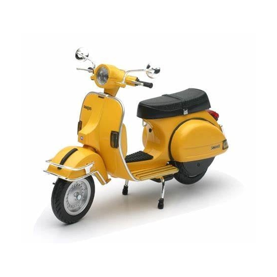 Мотопед играчка Vespa 1978 P200E 1:12 YELLOW