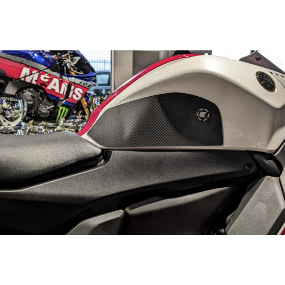Протектор за резервоар R&amp;G RACING Eazi-Grip Pro Tank Traction Pads Set - Black Yamaha R7 22-25