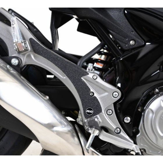 Комплект протектори за ботуши R&amp;G RACING Footrest Hangers Boot Guard Set 2 pieces Black Suzuki Gladius SFV 650 09-15